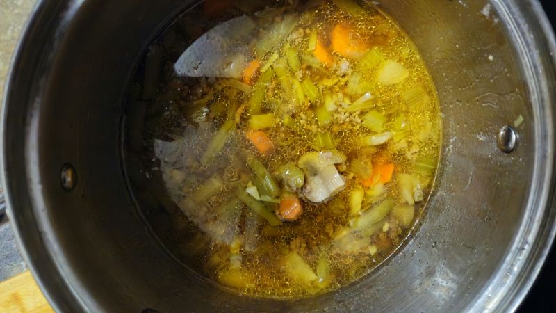 File:Hamburgersoup.jpg